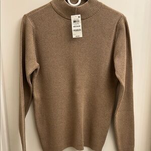 Women’s Tan Sweater
